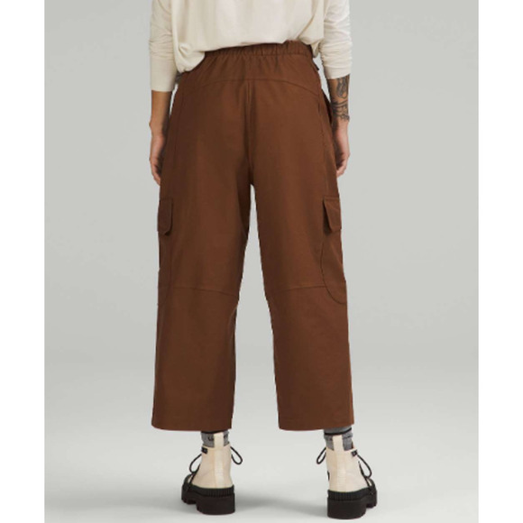 Lululemon Light Utilitech Cargo Pocket High Rise Crop Pants- 32 - Brown - NWT - Picture 3 of 8